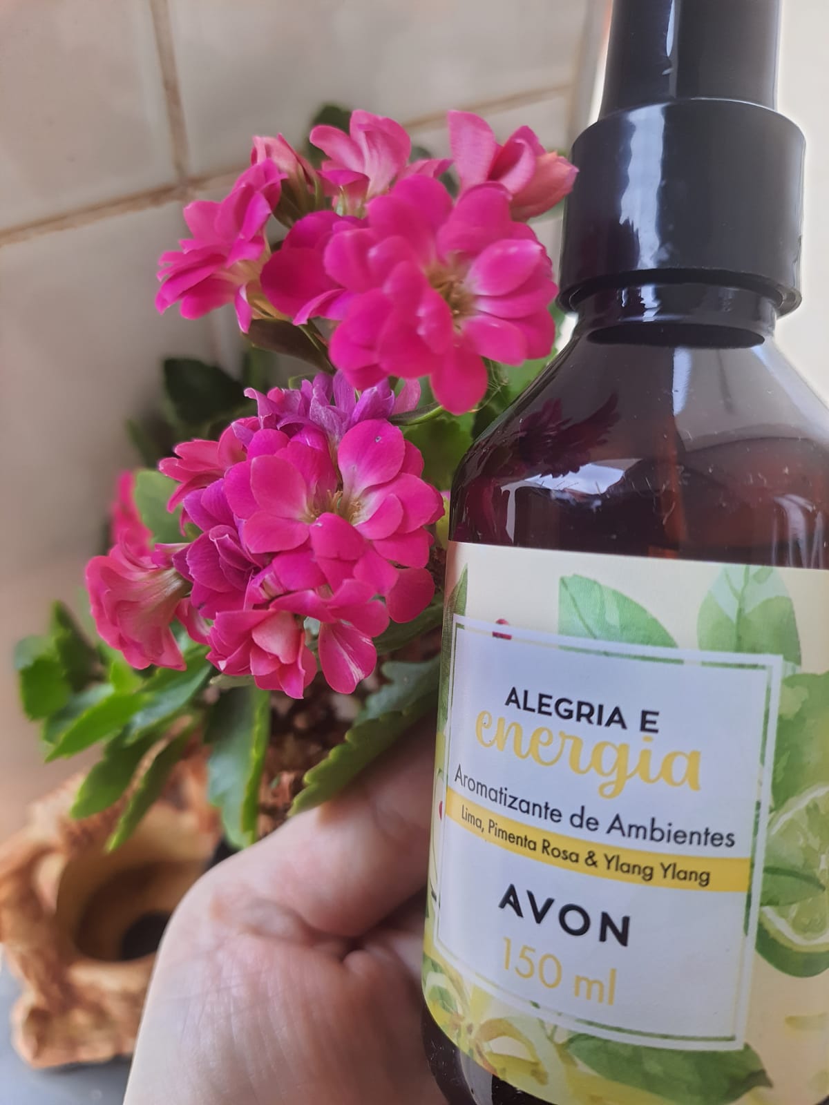 Avon Aromatizante de Ambiente Alegria e Energia Lima, Pimenta-Rosa e Ylang-Ylang 150 ml
