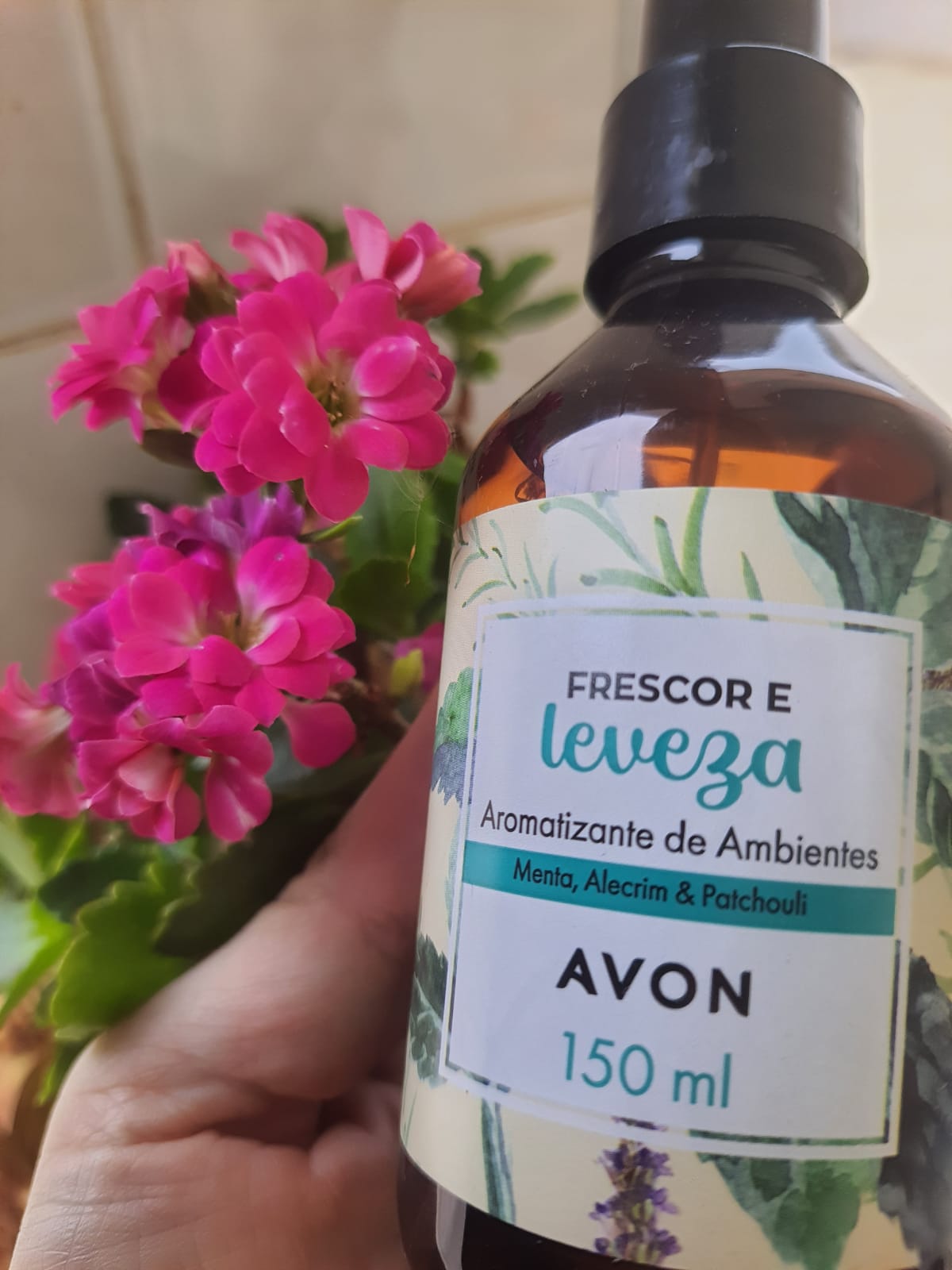 Avon Aromatizante de Ambiente Frescor e Leveza Menta, Alecrim e Patchouli 150 ml 
